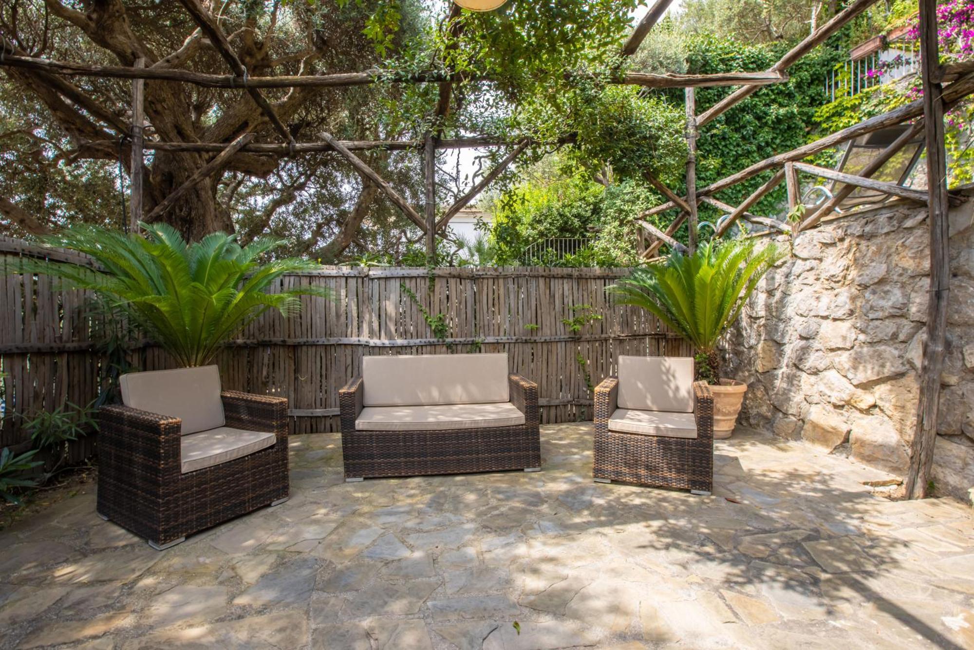 Villa Rita Apartments Massa Lubrense Εξωτερικό φωτογραφία